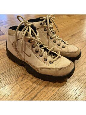 Nike Mens ACG VIntage 90's Hiking Trail Boots Size 8 Tan
